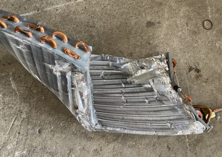 エアコンラジエ・上ラジ